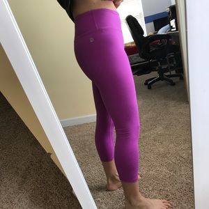 Fabletics cropped leggings